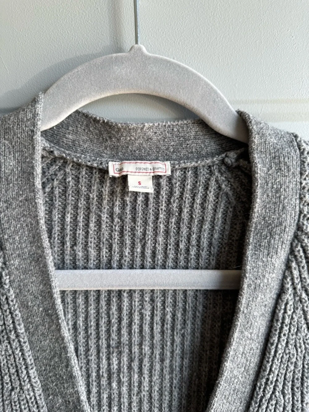 GAP Gray Ribbed Knit Cardigan - Picture 2 of 4